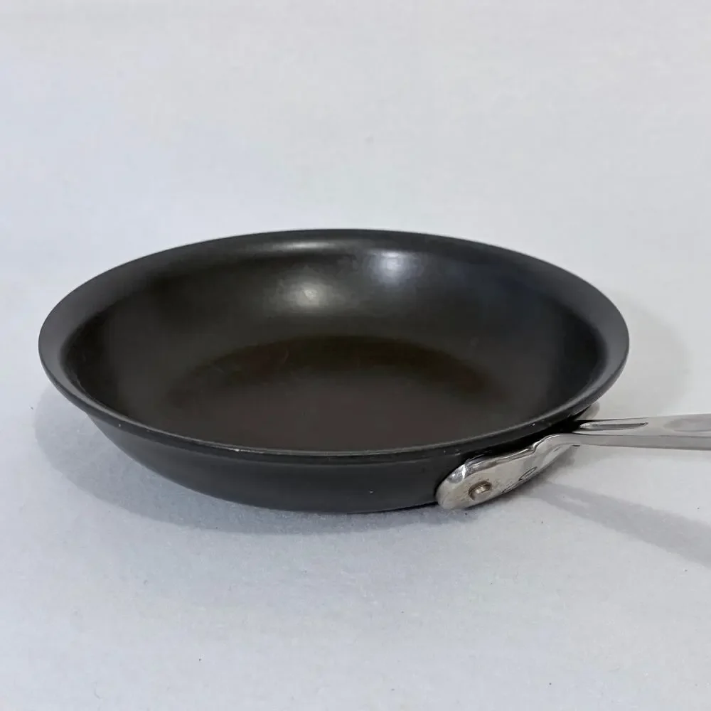 Emeril Anodized 8